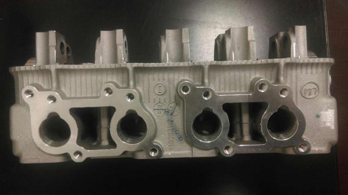 SUZUKI lleva culata del motor de F10A 11110 - ISO aprobado 80002 9001