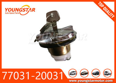 77031-60019 casquillo de fijación del depósito de gasolina de Toyota 77031-20031 de las piezas del motor de automóvil 69058-87403 69058-60071