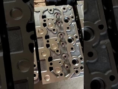 Montaje de culata de Kubota del arrabio/recambios D1402 del camión